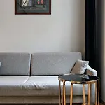 Mythings Apartments