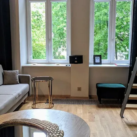 Mythings アパート ワルシャワ